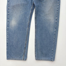 Load image into Gallery viewer, Levi’s 505 Jeans W38 L28