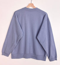 Load image into Gallery viewer, Women’s 00s Reebok Sweatshirt (M)