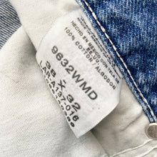Load image into Gallery viewer, Wrangler Jeans W38 L32