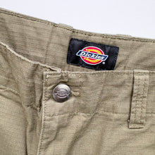 Load image into Gallery viewer, Dickies Cargo Shorts W34