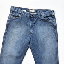 Load image into Gallery viewer, Carhartt Jeans W44 L32