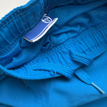 Load image into Gallery viewer, Sergio Tacchini Shorts (L)