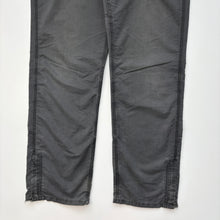 Load image into Gallery viewer, Distressed Carhartt Trousers W29 L32