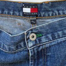 Load image into Gallery viewer, Tommy Hilfiger Jeans W40 L32