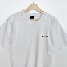 Load image into Gallery viewer, 00s Nike T-shirt (M)