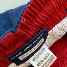 Load image into Gallery viewer, 00s Umbro Shorts (L)
