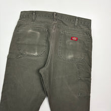 Load image into Gallery viewer, Dickies Carpenter Jeans W34 L32