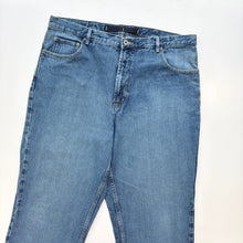 Load image into Gallery viewer, Nautica Jeans W38 L30