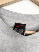 Load image into Gallery viewer, 90s Nike T-shirt (L)