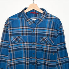 Load image into Gallery viewer, Columbia Flannel Shirt (L)