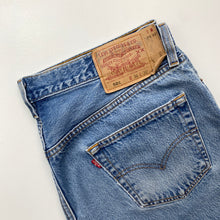Load image into Gallery viewer, 90s Levi’s 501 W36 L32