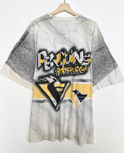 Load image into Gallery viewer, 90s NHL Pittsburgh Penguins T-shirt (XL)