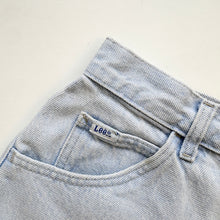 Load image into Gallery viewer, Women’s 90s Lee Denim Shorts W28