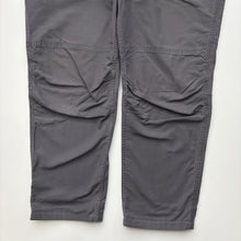 Load image into Gallery viewer, Carhartt Jeans W42 L30