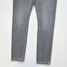 Load image into Gallery viewer, Levi’s 501s W30 L32