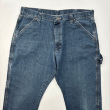 Load image into Gallery viewer, Wrangler Carpenter Jeans W36 L30