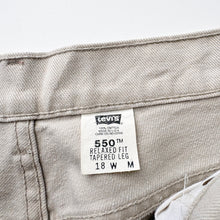 Load image into Gallery viewer, 90s Levi’s W36 L30
