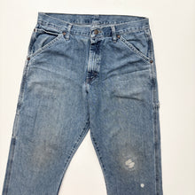 Load image into Gallery viewer, Wrangler Carpenter Jeans W32 L30