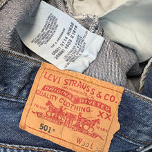 Load image into Gallery viewer, Levi’s 501 W30 L26