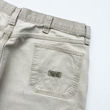Load image into Gallery viewer, Wrangler Carpenter Shorts W42