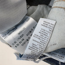 Load image into Gallery viewer, Levi’s 512 Jeans W32 L32