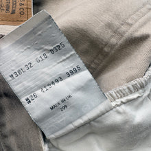 Load image into Gallery viewer, 90s Levi’s 516 Jeans W36 L32