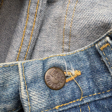 Load image into Gallery viewer, 90s Lee Jeans W28 L32