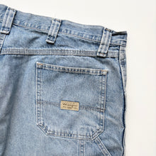 Load image into Gallery viewer, Wrangler Carpenter Shorts W40