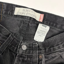Load image into Gallery viewer, Distressed Levi’s 516 Jeans W31 L30