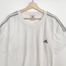 Load image into Gallery viewer, 00s Adidas T-shirt (L)