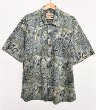 Load image into Gallery viewer, 90s Crazy Print Shirt (XL)