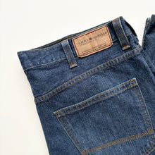 Load image into Gallery viewer, Tommy Hilfiger Jeans W38 L30