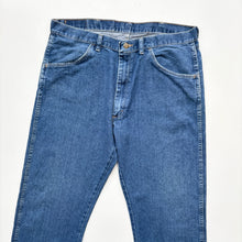 Load image into Gallery viewer, Wrangler Jeans W36 L32