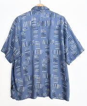Load image into Gallery viewer, 90s Abstract Crazy Print Shirt (L)