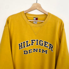 Load image into Gallery viewer, Tommy Hilfiger sweatshirt (XL)
