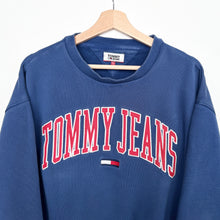 Load image into Gallery viewer, Women’s Tommy Hilfiger Sweatshirt (L)