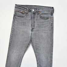 Load image into Gallery viewer, Levi’s 501s W30 L32