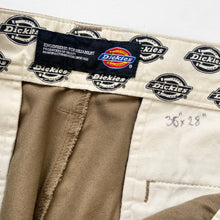 Load image into Gallery viewer, Dickies W36 L28
