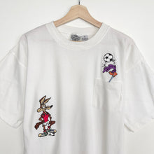Load image into Gallery viewer, 90s Looney Tunes T-shirt (XL)