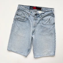 Load image into Gallery viewer, 90s Levi’s Silver Tab Denim Shorts W32