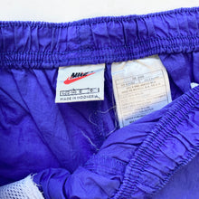 Load image into Gallery viewer, 90s Nike Shorts (L)