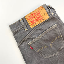 Load image into Gallery viewer, Levi’s 501 W38 L30