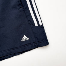 Load image into Gallery viewer, 00s Adidas Shorts (M)