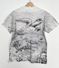 Load image into Gallery viewer, Turle T-shirt (S)