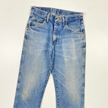 Load image into Gallery viewer, Distressed Wrangler Jeans W29 L32