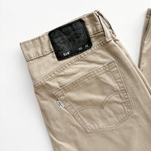 Load image into Gallery viewer, Levi’s 514 W30 L32