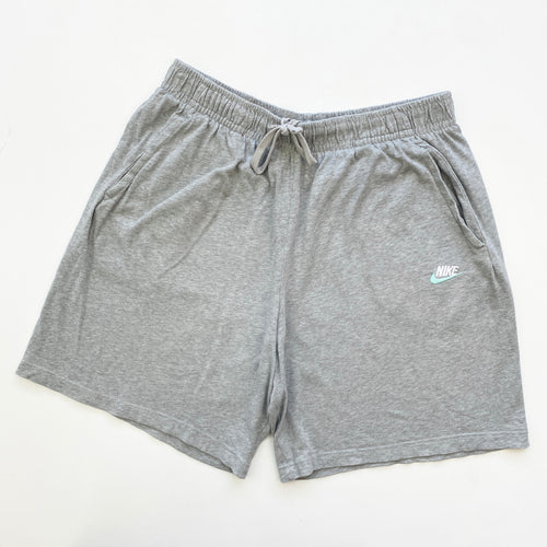 Nike Shorts (XL)