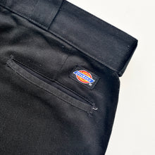Load image into Gallery viewer, Dickies Shorts W38