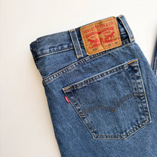 Load image into Gallery viewer, Levi’s 505 W38 L34