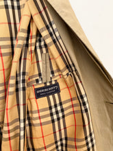 Load image into Gallery viewer, Burberry Trench Coat (S)